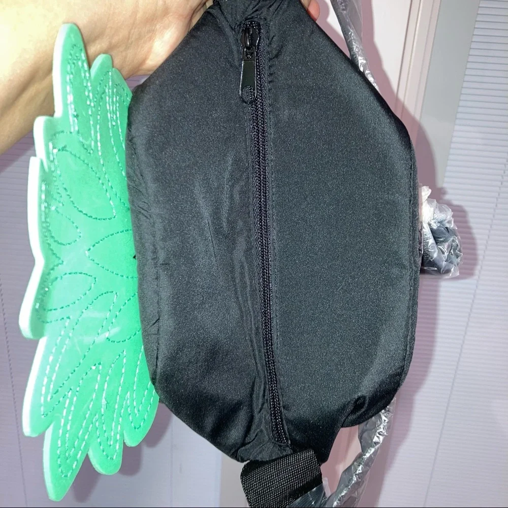 NWT PINK Victoria's Secret Pineapple Cooler Limited Edition - Picture 7 of 13